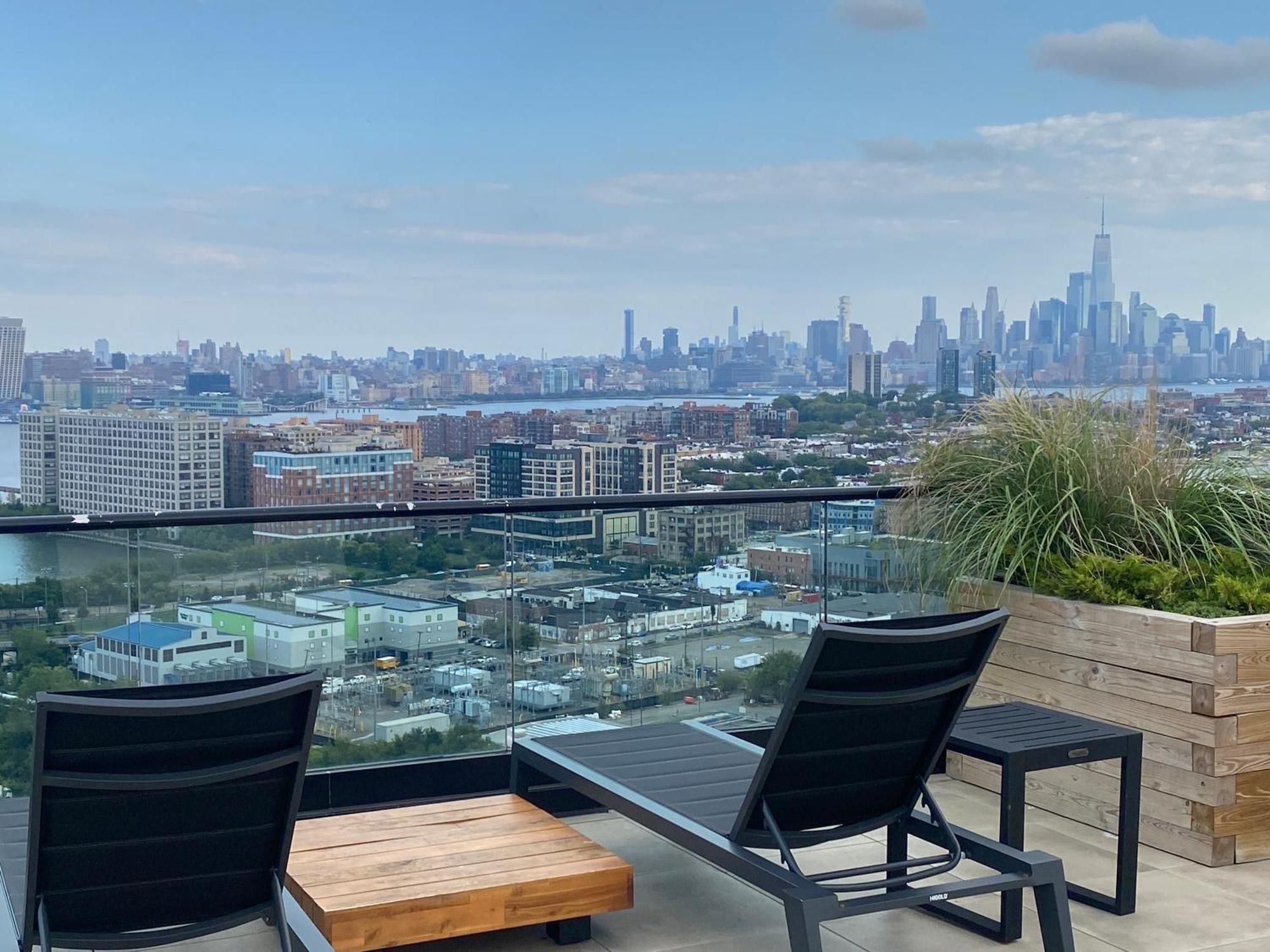 Cozy Apt With Great City View Юниън Сити Екстериор снимка